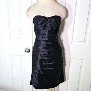 Bill Levkoff Elegant Black Taffeta Strapless Dress. Size 8. Flattering